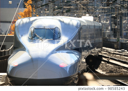 Shinkansen departing from Tokyo Station The last car of the Shinkansen Shinkansen departing from Tokyo Station The last car of the Shinkansen 98585243