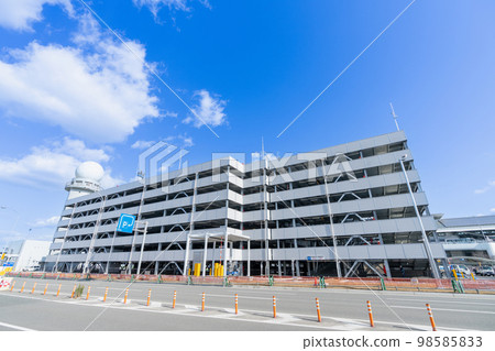 《福岡縣》建設中的福岡機場國際線航站樓(2023年1月) 《福岡縣》建設中的福岡機場國際線航站樓(2023年1月) 98585833