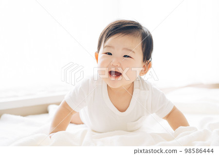 Smiling baby Smiling baby 98586444