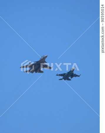 日本航空自衛隊 F-2B 和印度空軍蘇霍伊 Su-30MKI 日本航空自衛隊 F-2B 和印度空軍蘇霍伊 Su-30MKI 98595014