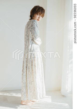 天生麗質的女人 天生麗質的女人 98596093