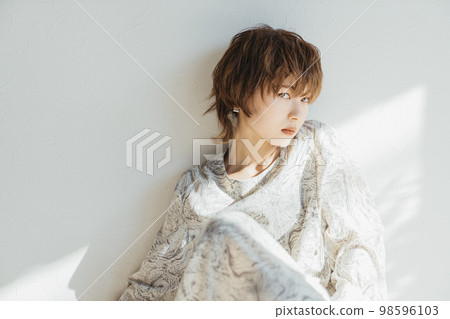 天生麗質的女人 天生麗質的女人 98596103