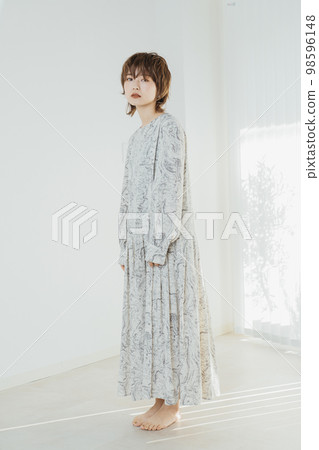 天生麗質的女人 天生麗質的女人 98596148