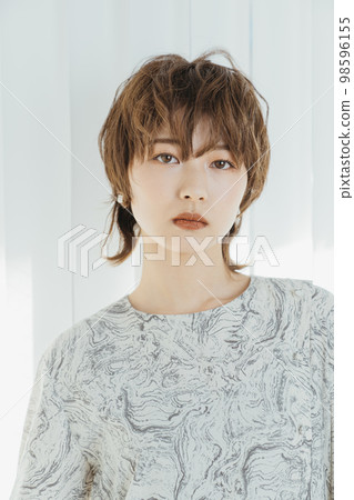 天生麗質的女人 天生麗質的女人 98596155
