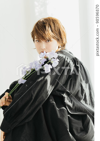 Fashionable beauty woman Fashionable beauty woman 98596870