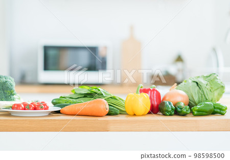 Kitchen and ingredients　 98598500