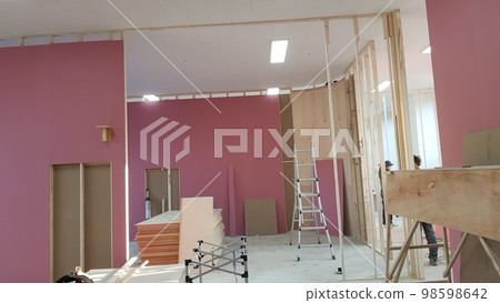 城市、建築、建築、室內、木材、室內、木匠、不易燃石膏、梯子、腳手架 98598642