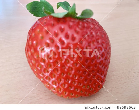 草莓栃合果照片素材 98598662