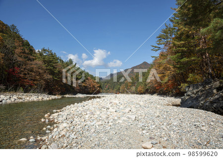 百潭寺、百潭溪谷 98599620