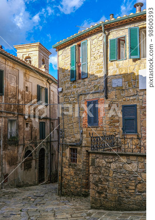 Beautiful medieval italian town with old houses, Sorano, Tuscany, Grosetoo, Italy Beautiful medieval italian town with old houses, Sorano, Tuscany, Grosetoo, Italy 98600393