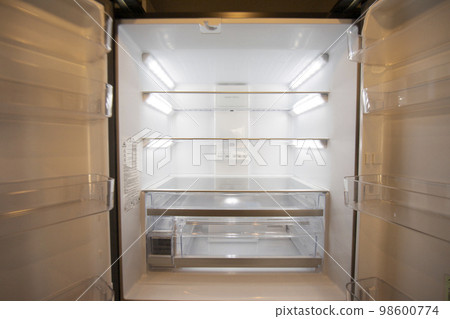 image of refrigerator image of refrigerator 98600774
