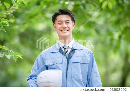 Men in work clothes Fresh green 98602992