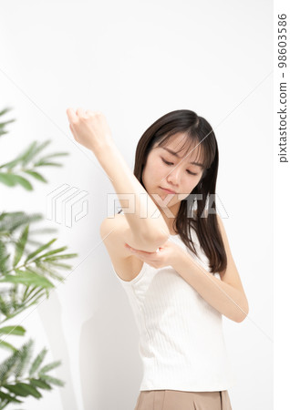 Body care women summer UV rays 98603586