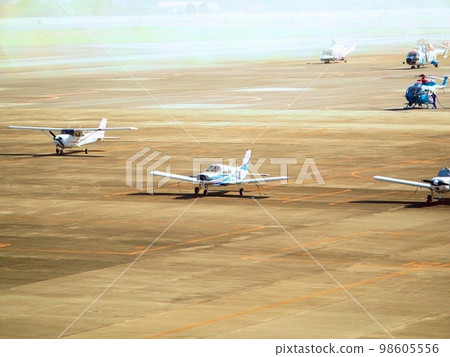 機場 機場 98605556