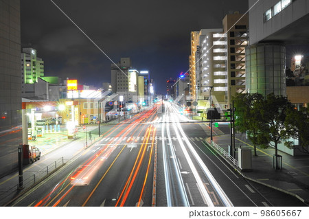 Road with heavy traffic Road with heavy traffic 98605667