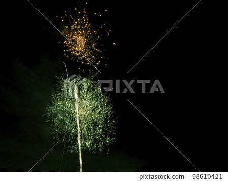 Fireworks display night in London, United Kingdom Fireworks display night in London, United Kingdom 98610421