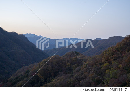 白岩山、白羊寺 白岩山、白羊寺 98611147