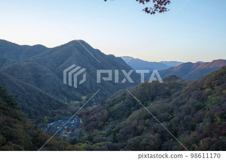 白岩山、白羊寺 白岩山、白羊寺 98611170