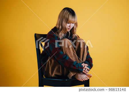 Fashion portrait (female) Fashion portrait (female) 98613148