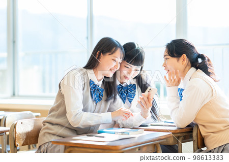女高中生智能手機教室 98613383