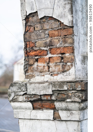 texture of old cracked and destroyed red brick wall texture of old cracked and destroyed red brick wall 98613490