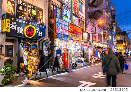 “東京”秋葉原電器城/城市夜景 98613595