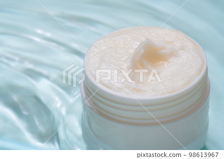 Water ripples, cosmetic bottles 98613967