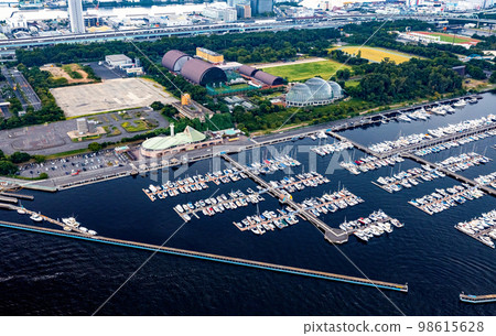 Yumenoshima Marina boats docked in Tokyo, Japan Yumenoshima Marina boats docked in Tokyo, Japan 98615628