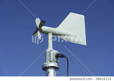 An anemometer at Sunset Bridge in Kagoshima Prefecture. 98616135