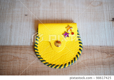 handmade leather coin case handmade leather coin case 98617425