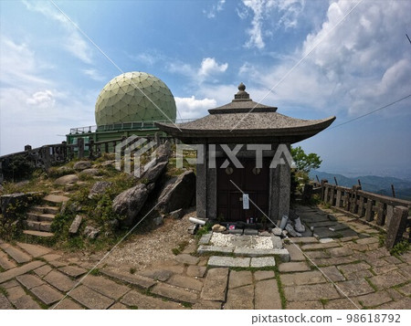 Sefuri summit shrine and aviation radar 98618792