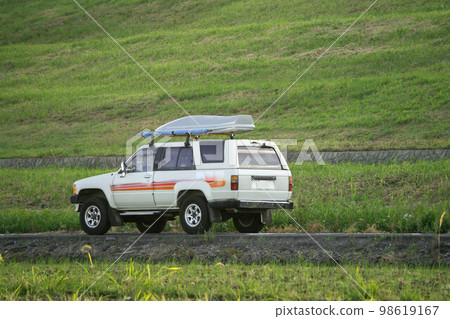 越野車道路駕駛 98619167