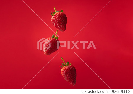 草莓 98619310
