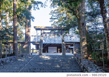 Ise Grand Shrine Naiku in snow Ise Grand Shrine Naiku in snow 98619320