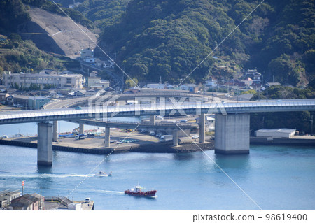 山毛櫸木租用橋 山毛櫸木租用橋 98619400