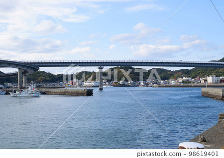 山毛櫸木租用橋 山毛櫸木租用橋 98619401