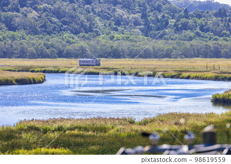 Bekambeushi Marsh (September, Hokkaido, Lunch) 98619559