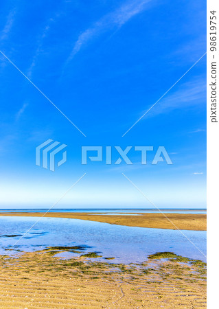 Shunkunitai (Hokkaido, sunny September) Shunkunitai (Hokkaido, sunny September) 98619754