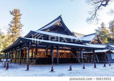 Ise Grand Shrine Naiku in snow Ise Grand Shrine Naiku in snow 98619942