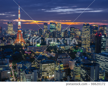 December Tokyo Night view of Tokyo Tower and Roppongi Hills 98620172