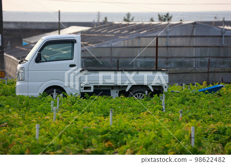 Light truck farm work Light truck farm work 98622482