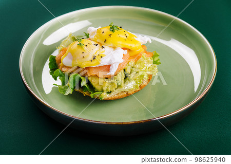 Wholemeal Bread Toast, smashed Avocado, Salmon and Egg 98625940