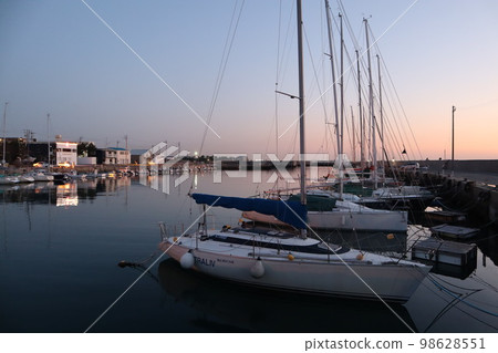 sea fishing fishing boat fishing boat yacht sea fishing 98628551