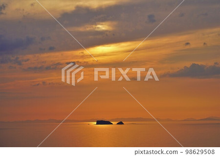 The setting sun from Road Station Yuhigaoka Sotome and the Goto Islands The setting sun from Road Station Yuhigaoka Sotome and the Goto Islands 98629508