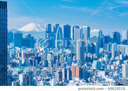 東京城市景觀/新宿區，遠眺富士山 98629518