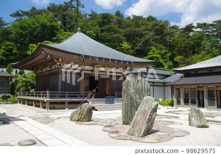 Maya Tenjoji Temple/Dry Landscape Garden Maya Tenjoji Temple/Dry Landscape Garden 98629575