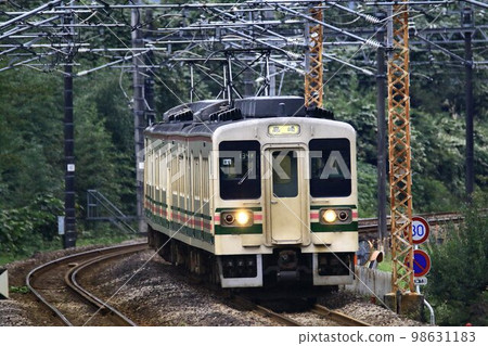 火腿三明治火車♪在信越線上努力奔跑... 107系列火車 98631183