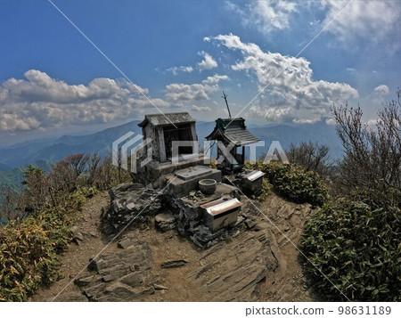 Kamigamori Otokoyama summit shrine Kamigamori Otokoyama summit shrine 98631189