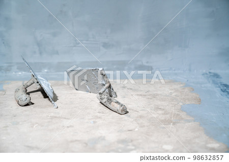 construction work tools for the construction and maintenance of the wall. copy space and wallpaper construction work tools for the construction and maintenance of the wall. copy space and wallpaper 98632857