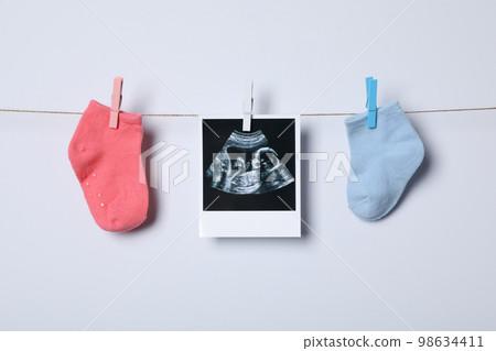Concept of maternity, parenting, happy pregnancy period Concept of maternity, parenting, happy pregnancy period 98634411